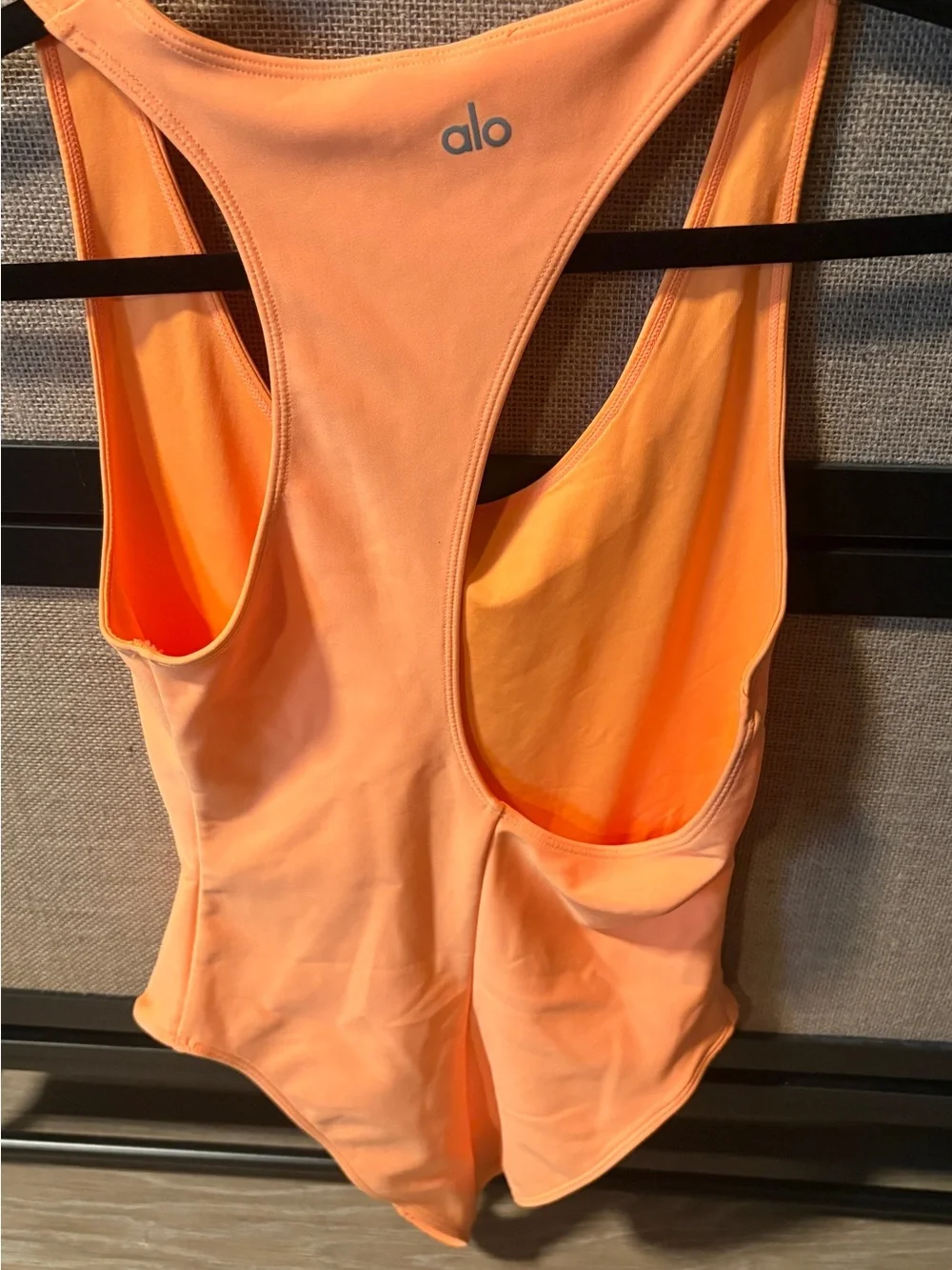 Alo Yoga Airlift Barre Bodysuit Neon Apricot M